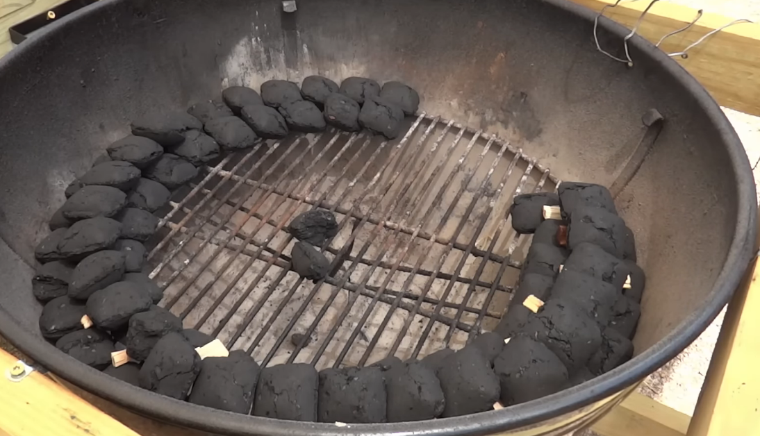 An Easy Guide to er Kettle Snake Method Brisket University Grill